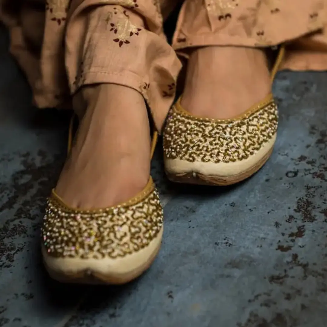 Gold mirror work embroidered khussa jutti for women – buy khussa online Pakistan – Applique Threads